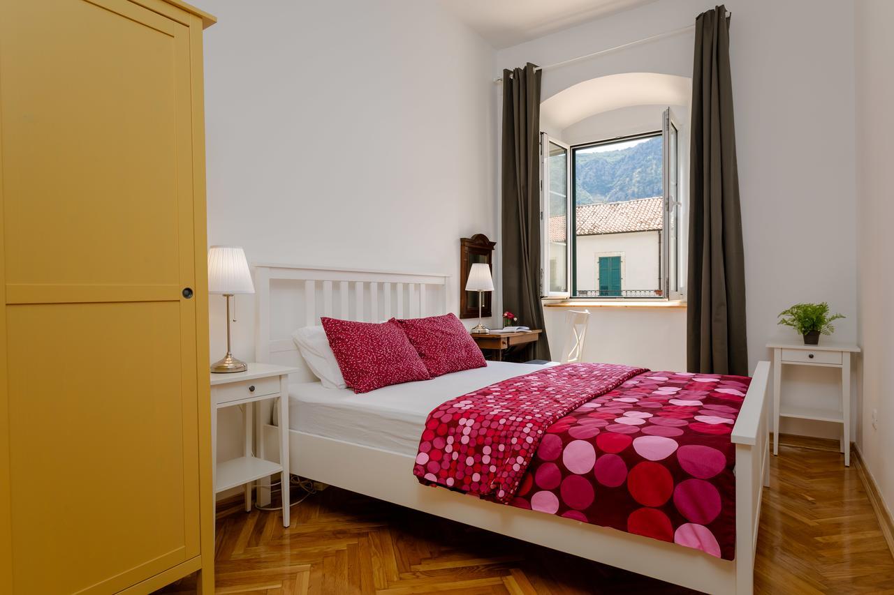 Old Town Clock Tower Apartment Kotor Extérieur photo